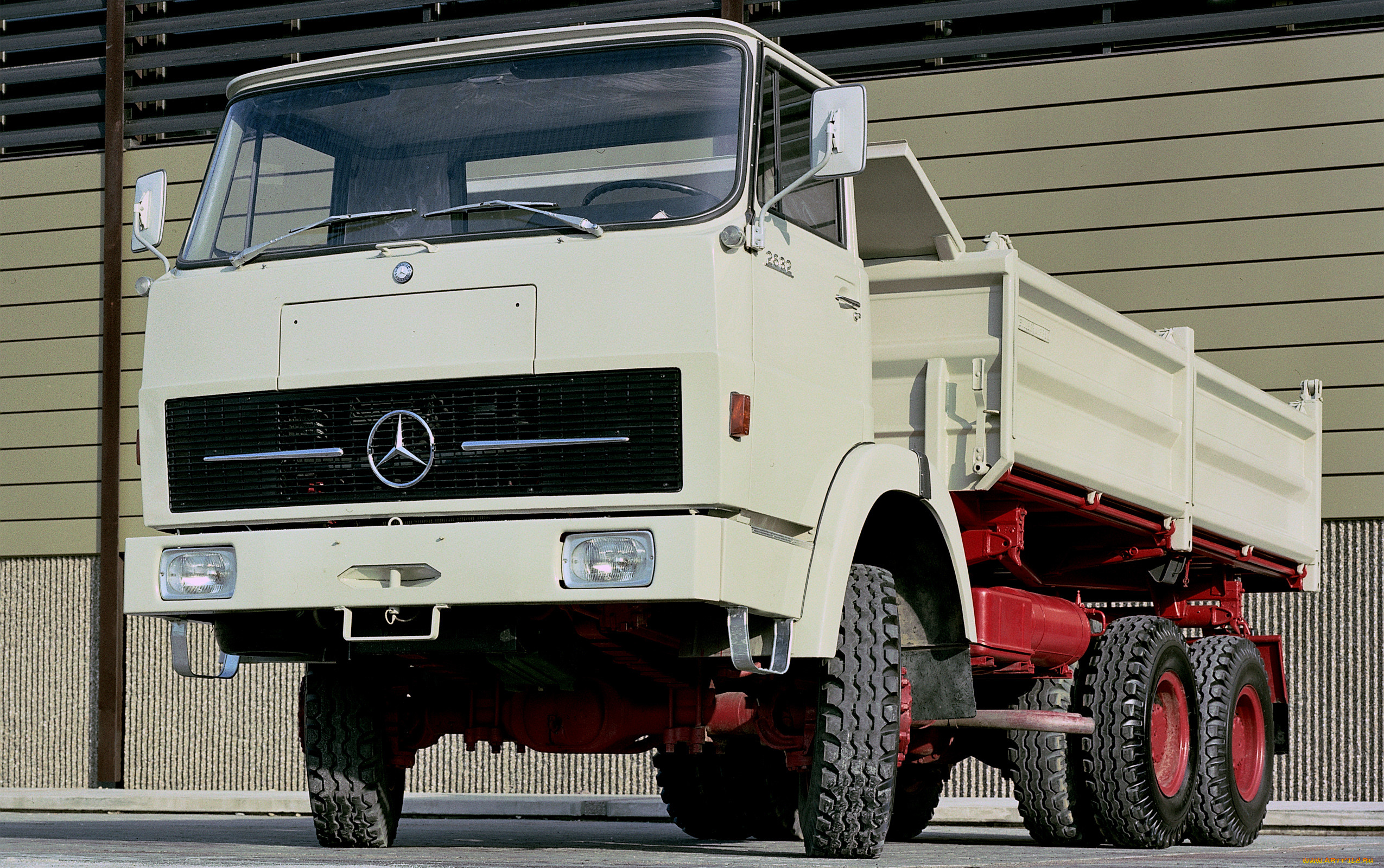 , mercedes trucks, mercedes